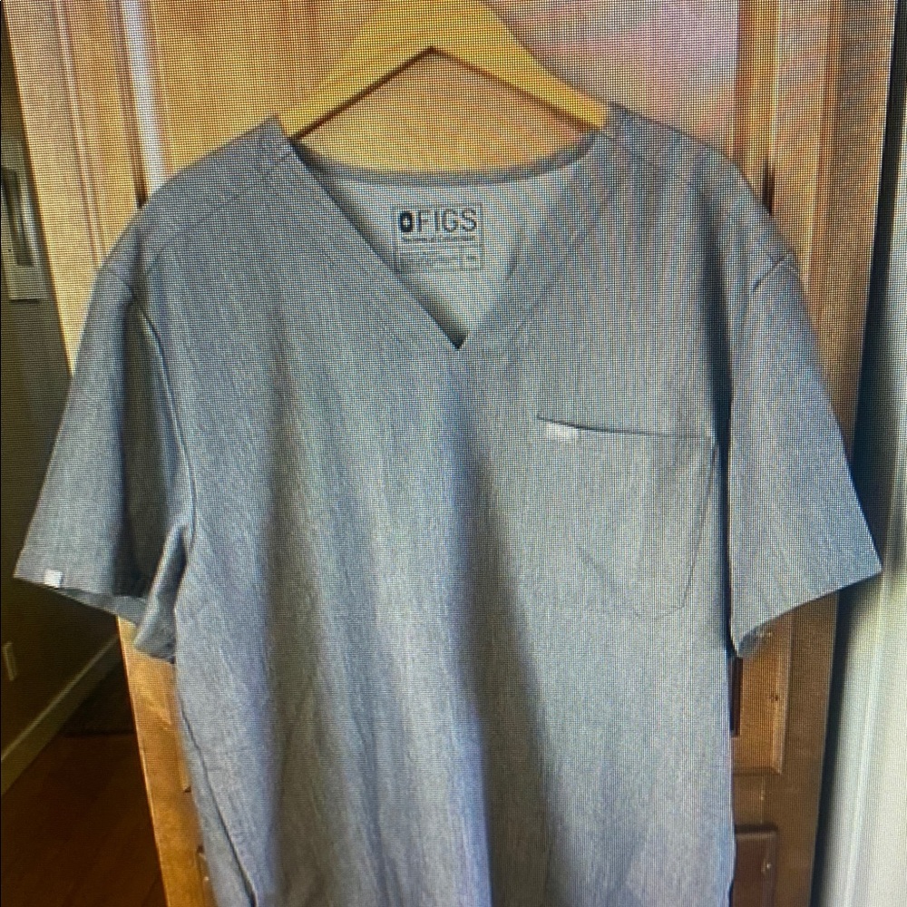 Figs Technical Collection Men's Scrub Top size XXL